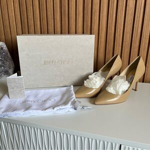 AUTHENTIC JIMMY CHOO NUDE HEELS